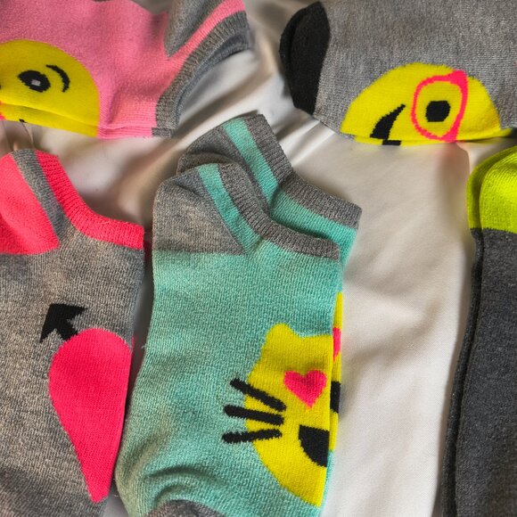 Emoji Socks 6 pair of a variety of socks - Picture 3 of 5